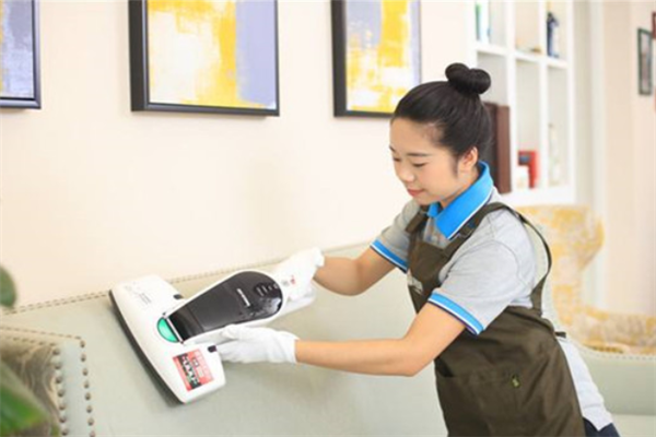 萬家家政加盟一年能賺多少？深度解析加盟盈利前景